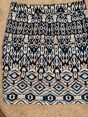 Geometric print skirt